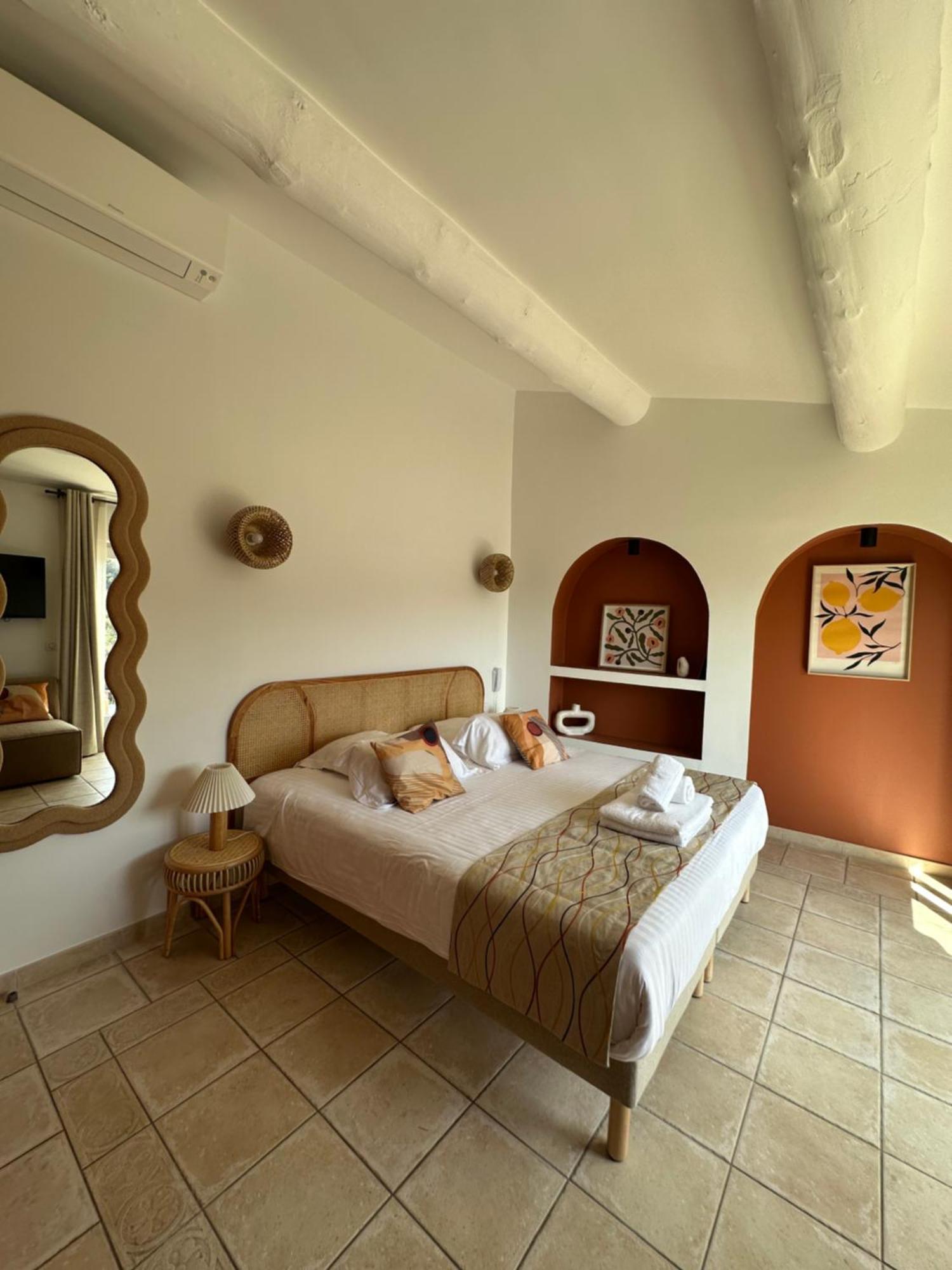 Mas Des Romarins, The Originals Relais 3*