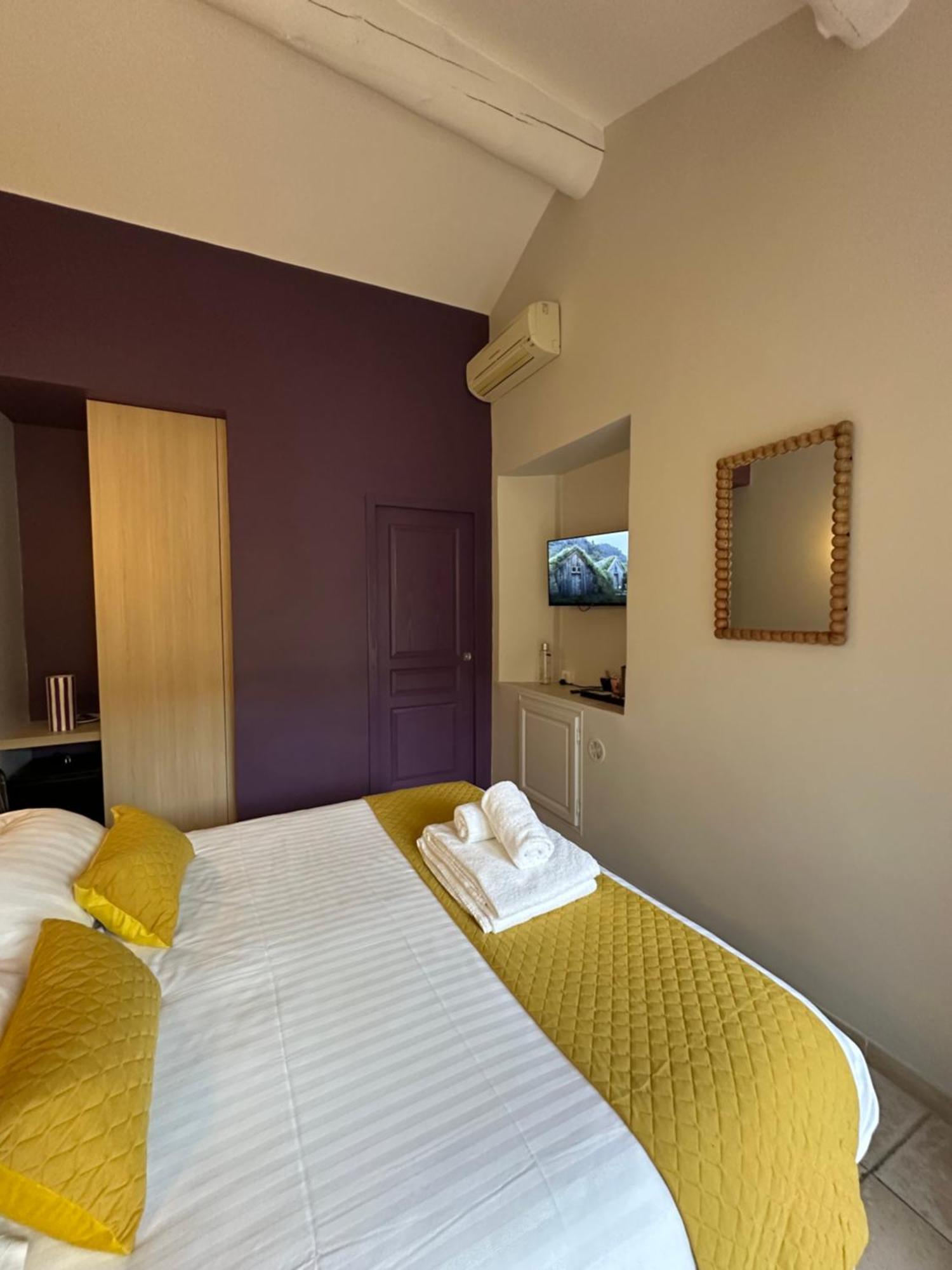 Hotel Mas Des Romarins, The Originals Relais 3*
