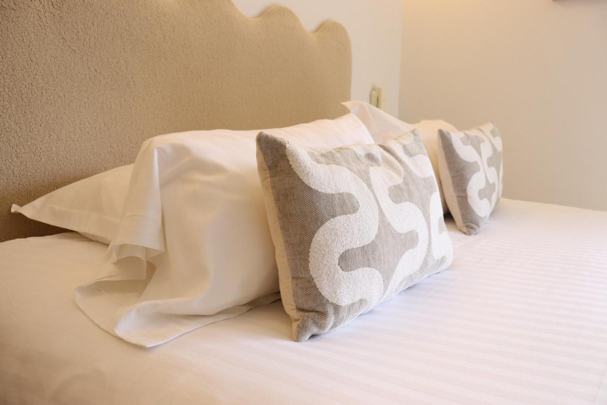 Hotel Mas Des Romarins, The Originals Relais Gordes