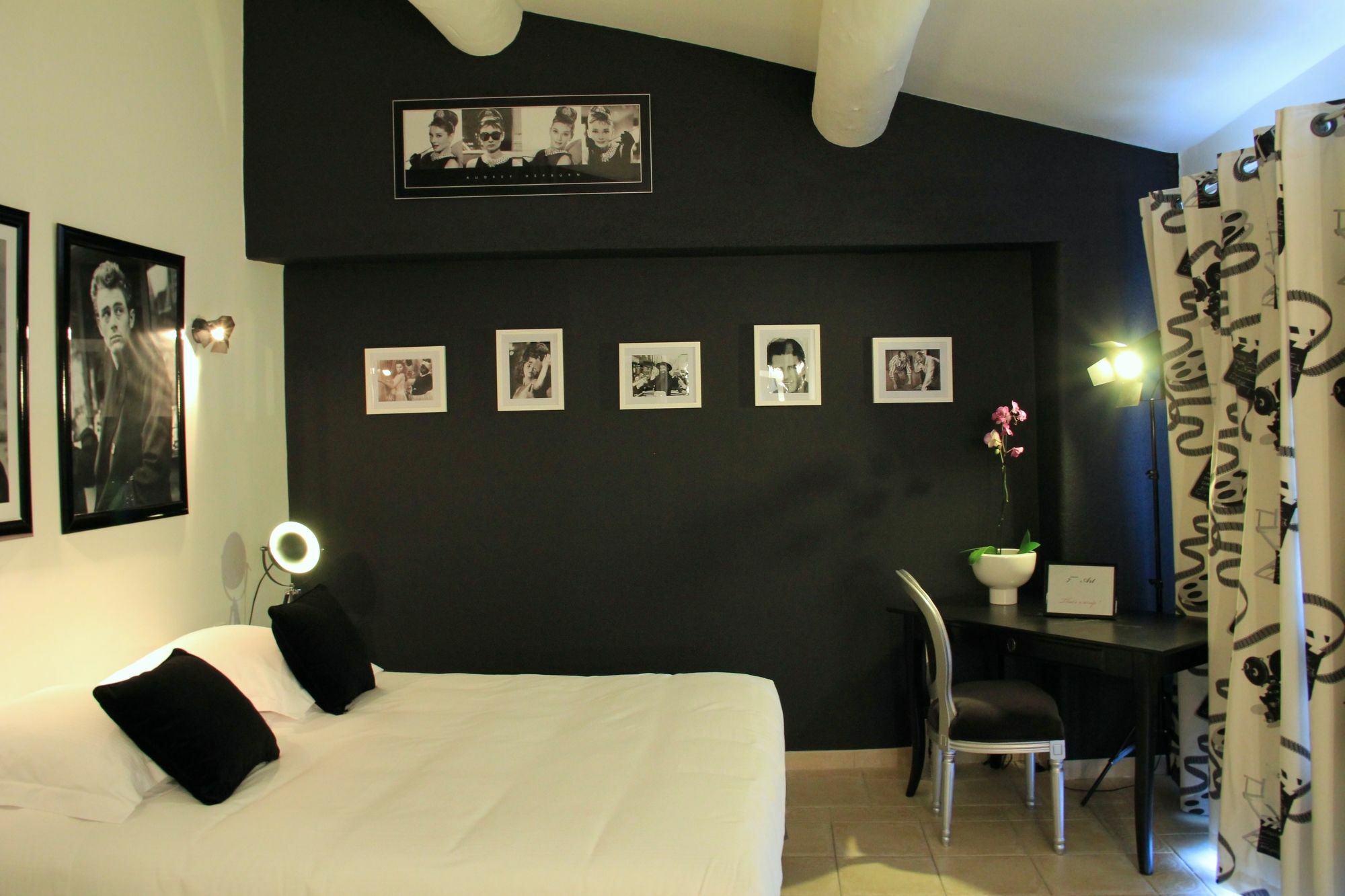 Mas Des Romarins, The Originals Relais 3*